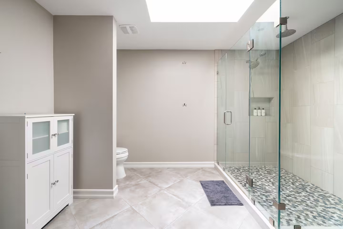 Photo of 3037 E Clarendon Ave, Phoenix — description pending