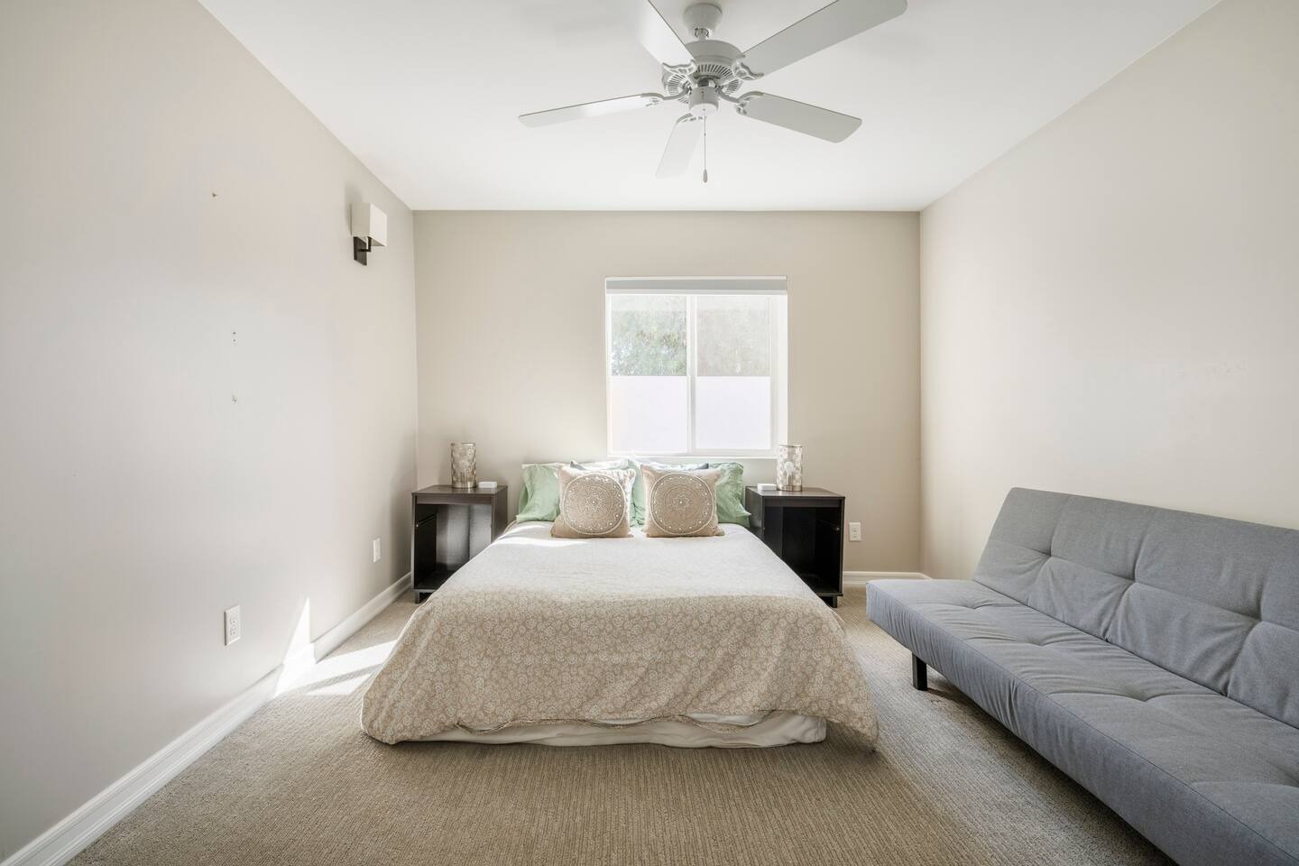 Photo of 3037 E Clarendon Ave, Phoenix — description pending